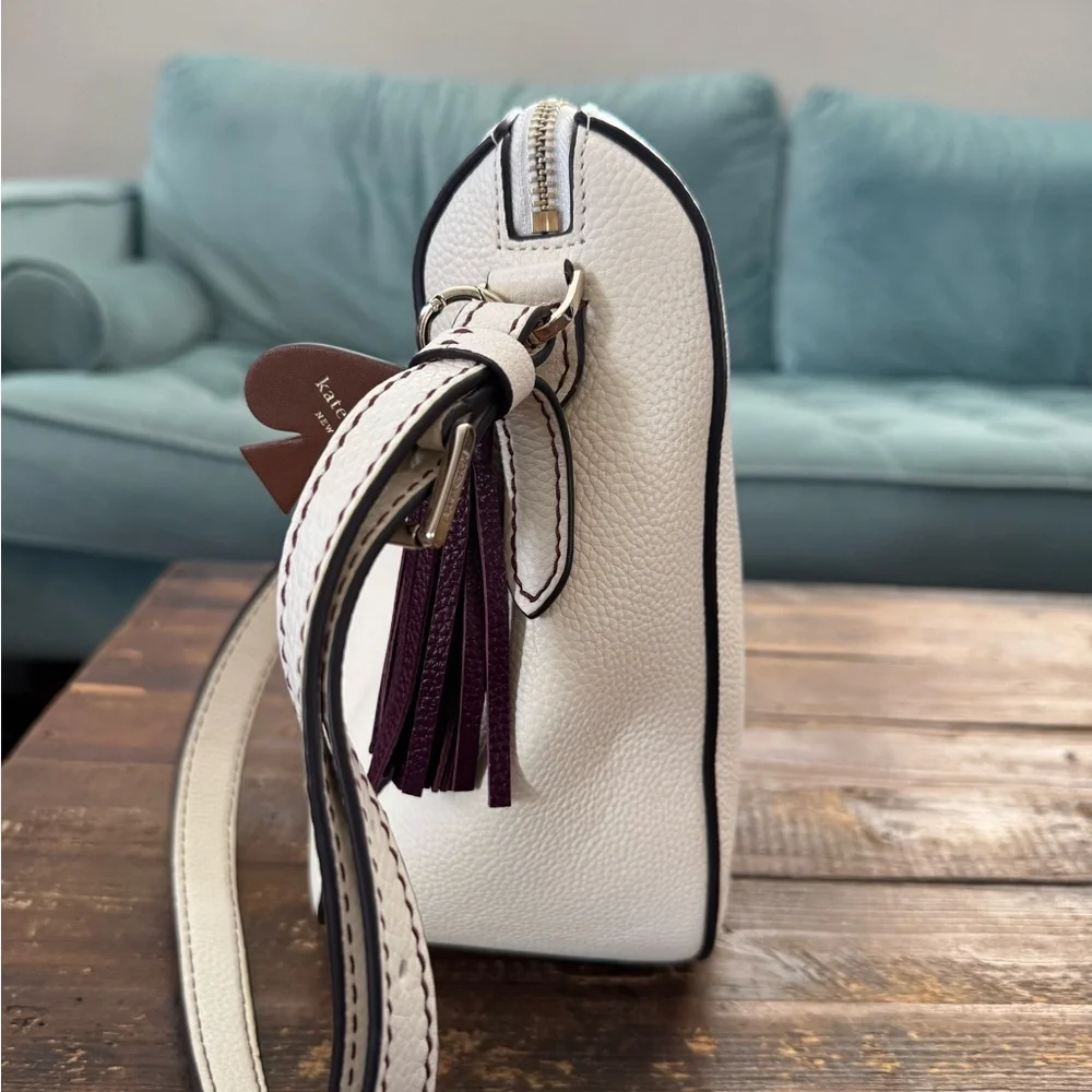 Kate Spade New York Anyday Medium Leather Shoulder Bag